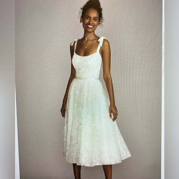 Floral lace midi plus dress with silk tie straps - Picture 1 of 8